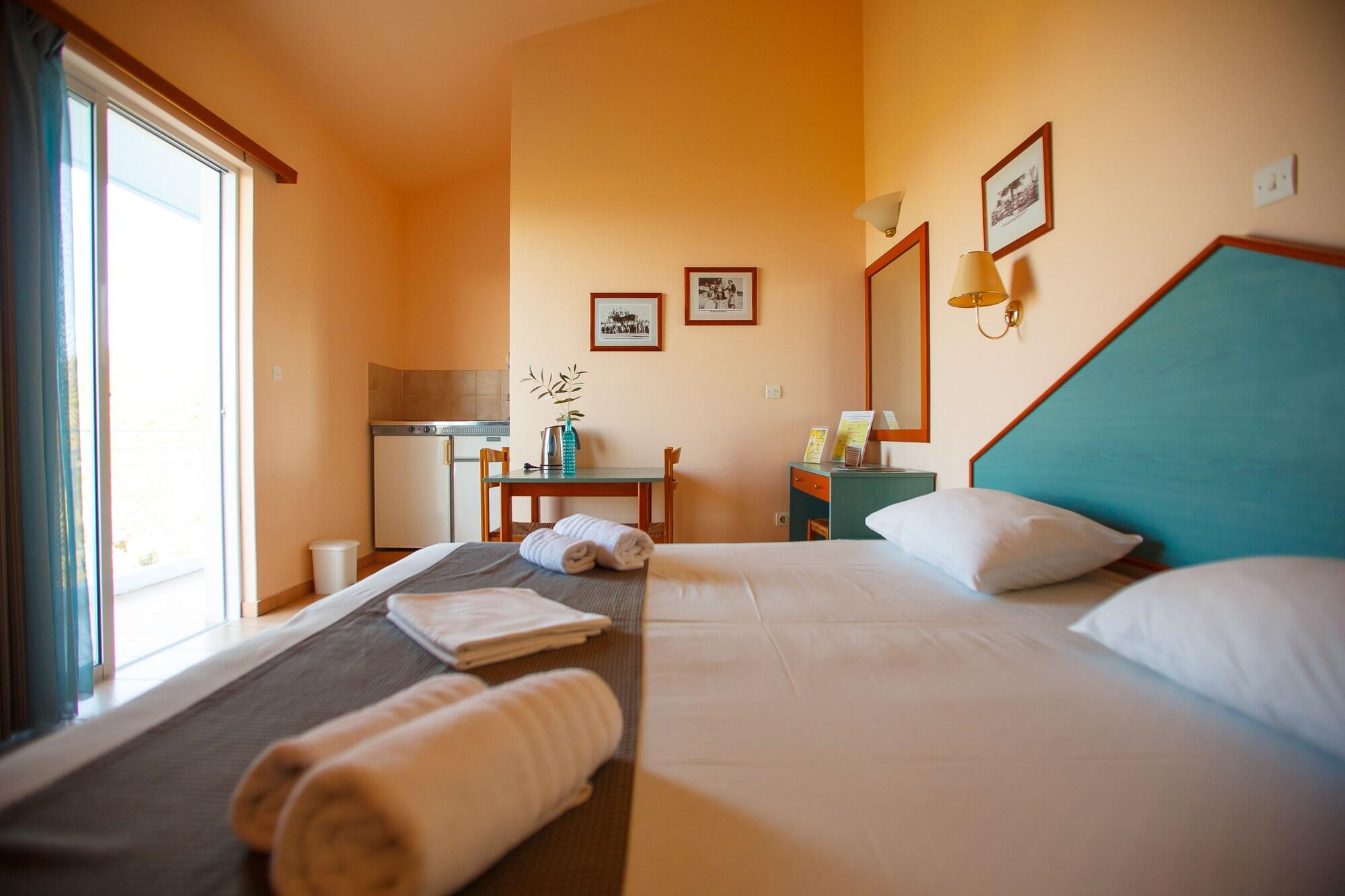 Filoxenia Apartments & Studios Θεολόγος Εξωτερικό φωτογραφία